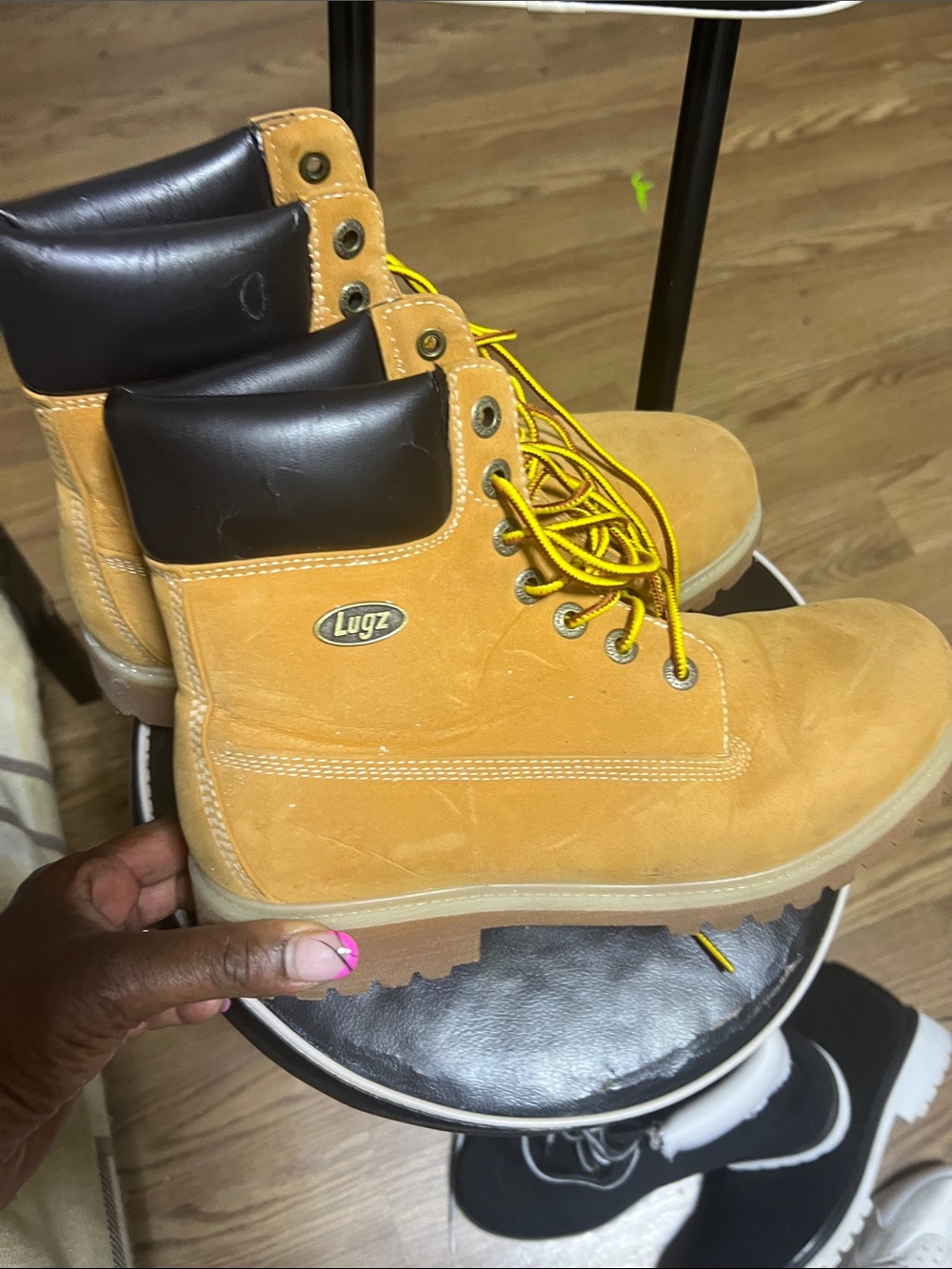 Lugz